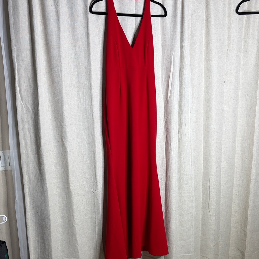 Tobi size L Elegant Red V-Neck Gown